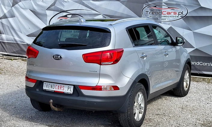 Volkswagen Touran cena 35900 przebieg: 181000, rok produkcji 2013 z Nowe Miasto nad Pilicą małe 562
